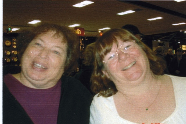 (R/J): Laurie (Laurna Jo) & Roberta (Owner of a 16CD).