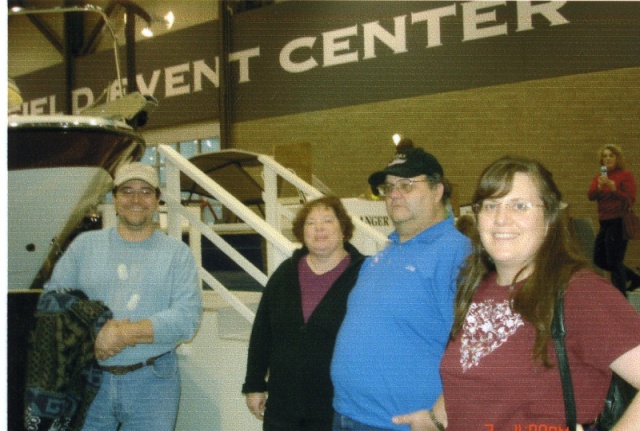 (R/J):Tom (Susan E), Laurie & Jim(Laurna Jo) & Susan (Susan E). Robbin (Anita Marie) in the background.