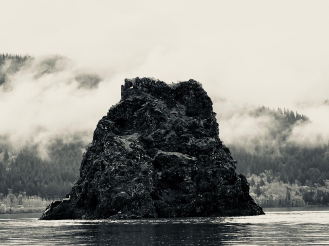 Phoca Rock, Columbia River Gorge