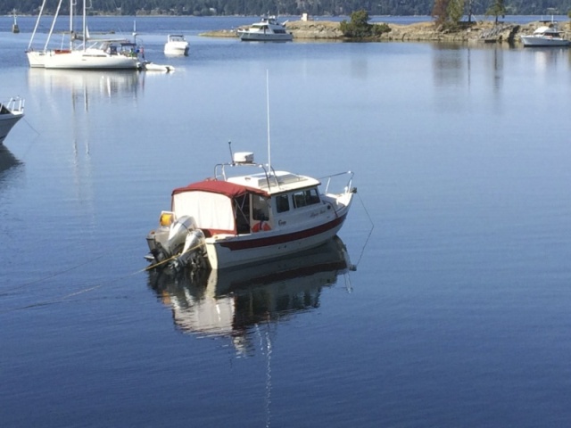 At anchor in Pirates Cove