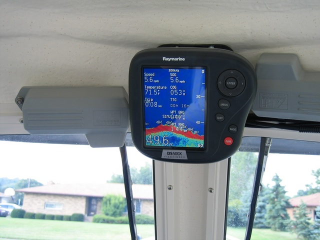 (Chuck S) Raymarine Sounder