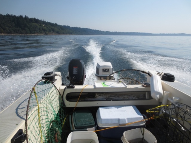 082414 Edmonds - Heading home after getting our 2-person limit.