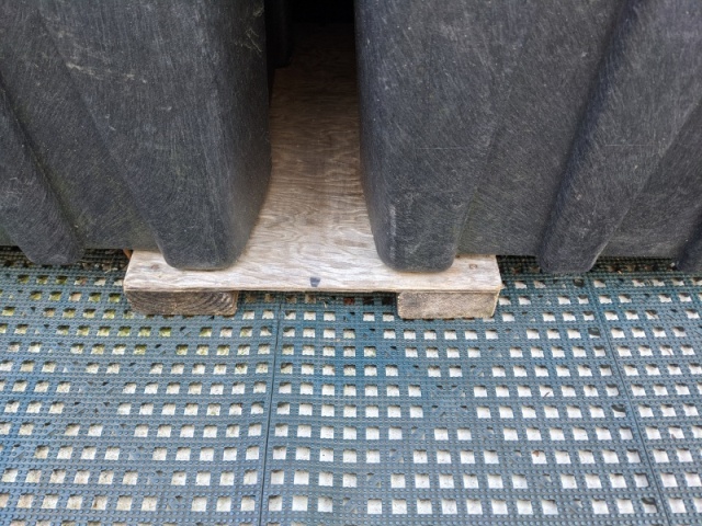 Shim to level stern boxes