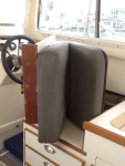 Removeable helm seat