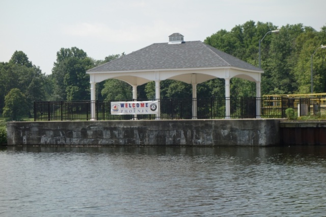 free down dock with power, washroom and showers, Erie canal