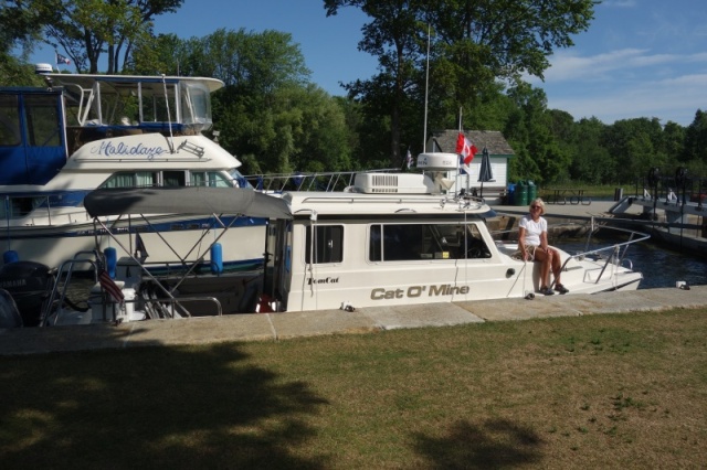 Holidaze owners invited us stay at their private dock with power rather than the marina...friendly folks all over.