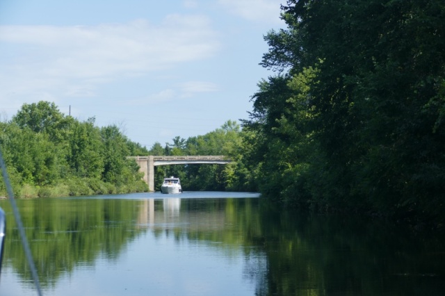 typical meeting situation on the Rideau canal system.  