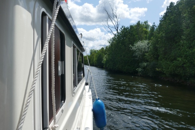 Rideau cruising