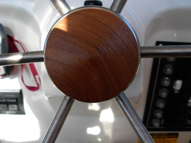 Teak helm hub in action