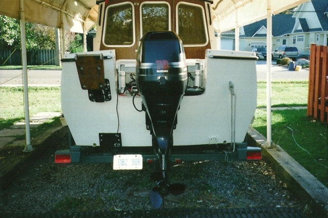 *Drifter* October 2010.  Nice clean hull,think i will relocate the transducer to the starboard side, when i switch to the airman P60