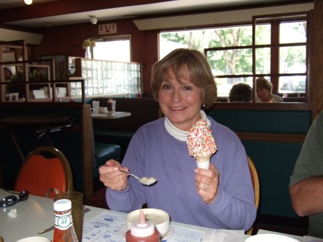 Clam Chowder and ice cream for lunch. Must be on vacation.