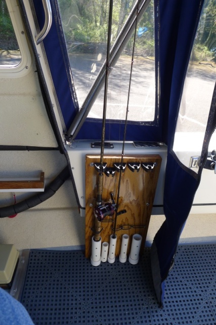 3
Fish pole rack starboard side