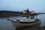another boat pic on the Palisades shore.JPG