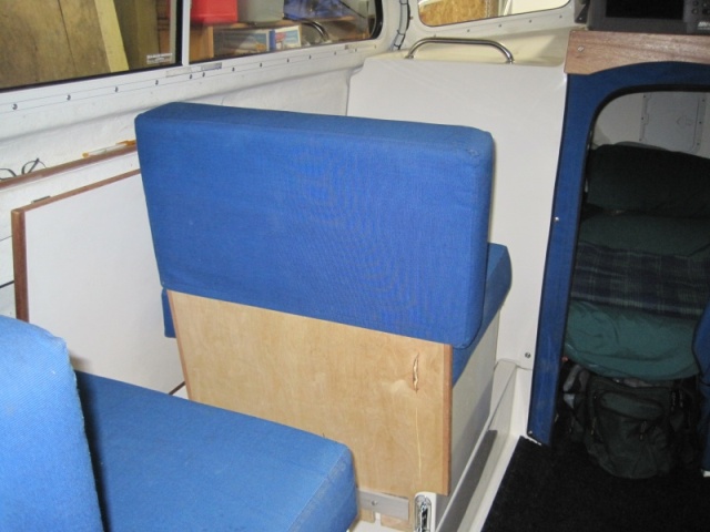 Table down, seat facing forward