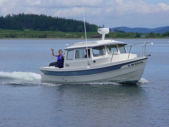 Pick up the new boat Friday, to Lopez on Saturday!  It's LunaC!  Nick on board as deck hand.