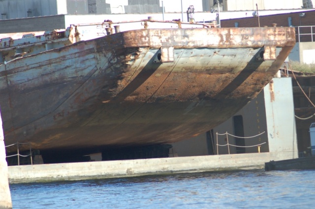 Barge and tow boat lift for maintainence.