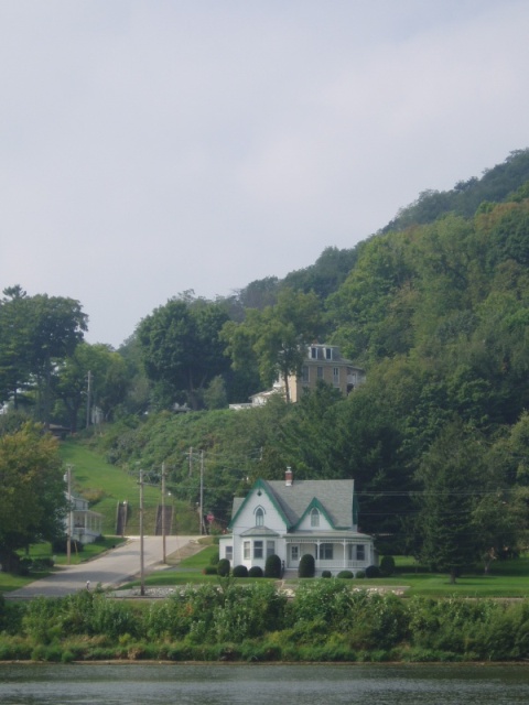 Mississippi River home in Lansing,IA