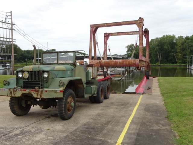 Missouri Redneck Travel lift...