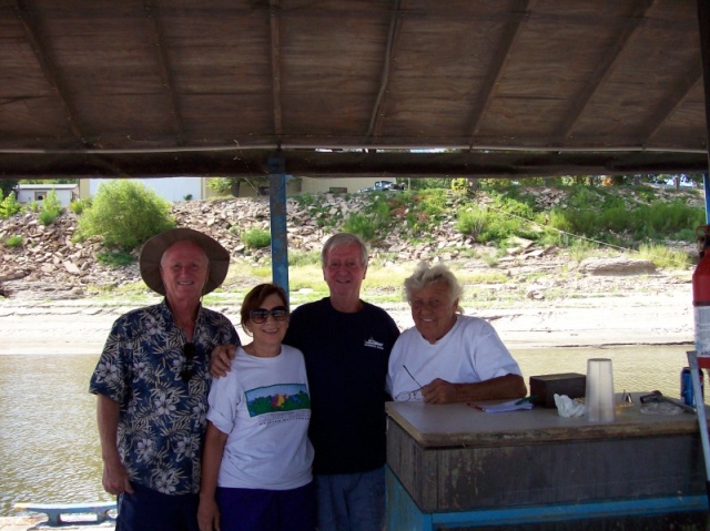 north on the Mississippi, with some famous people at a famous place,  Hoppies