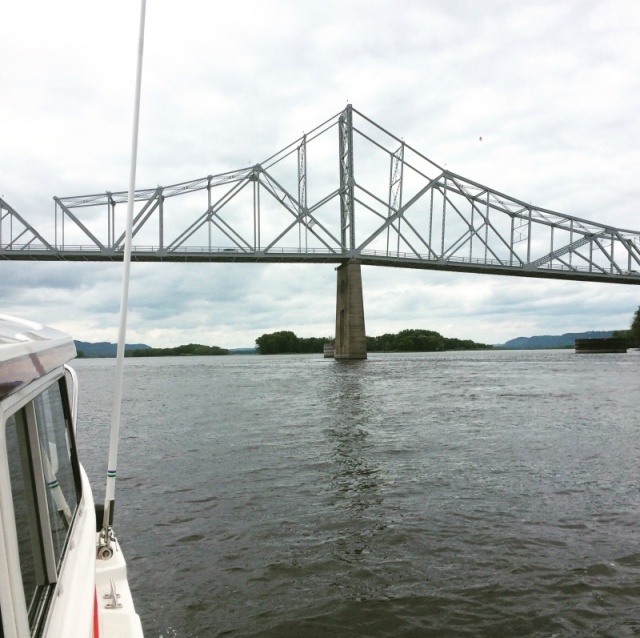 June 2018 Mississippi River Lansing Bridge