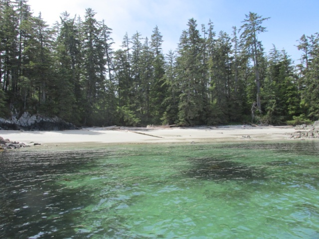 Anderson Islands (Aristazabal Island west coast)