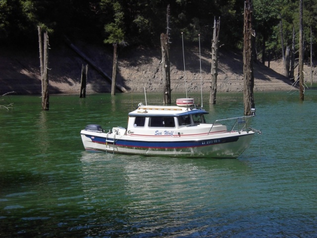 Relaxing on Shasta Lake (Pit River Arm)