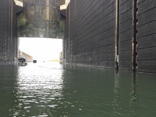 Ice Harbor Lock. Look closely on the right lock wall and you can see a Bollard that we wrap a line around. Nice that they have one low hook for our small boats to reach.