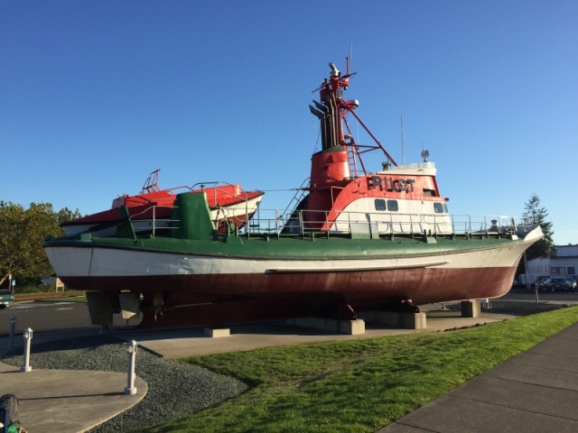 Pilot boat in front of Astoria Maritime Museum