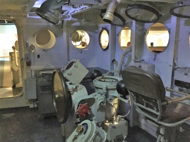 USS Knapp display, Bridge