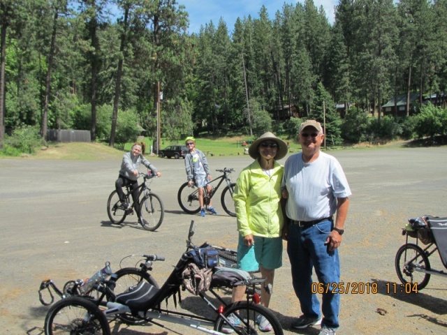 Oldies on trikes