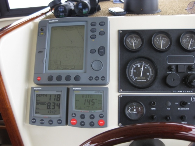 Speed, heading, depth, chartplotter, radar...fuel guage power is turned off