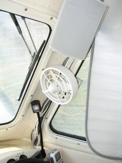 Fan, speaker and chart light Starboard pillar