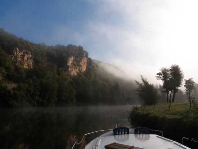 Time for a cup of coffee and then hit the road (river).  Instead, we called a taxi and went to visit the prehistoric cave paintings at Peche Merle (no photographs allowed).