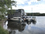 The group at Doug England\'s Boat House in Winona