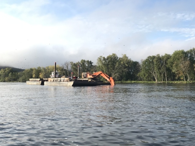 Dredge in operation 