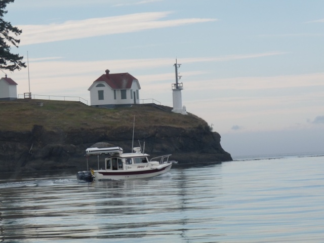 Sleepy C heading past Turn Point to the Sidney gathering