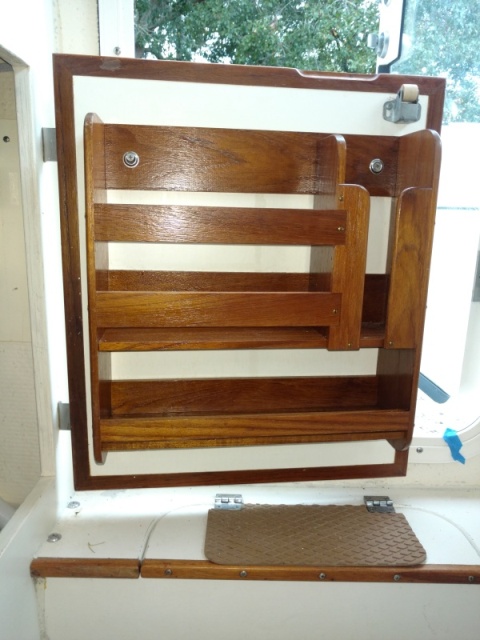 Teak Dish Holder under Origo Stove