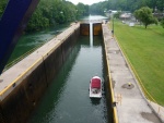 P1000466 this chamber pumps out water back up into the previous lock and lowers water level. Levels then  equalize and the doors start to open