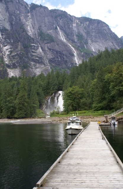 Princess Louisa Inlet, 07-10 114 - Noro Lim in front of Chatterbox Falls
