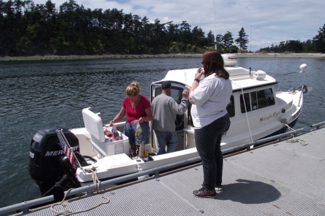 Lunch TIme on the Fossil Bay dock