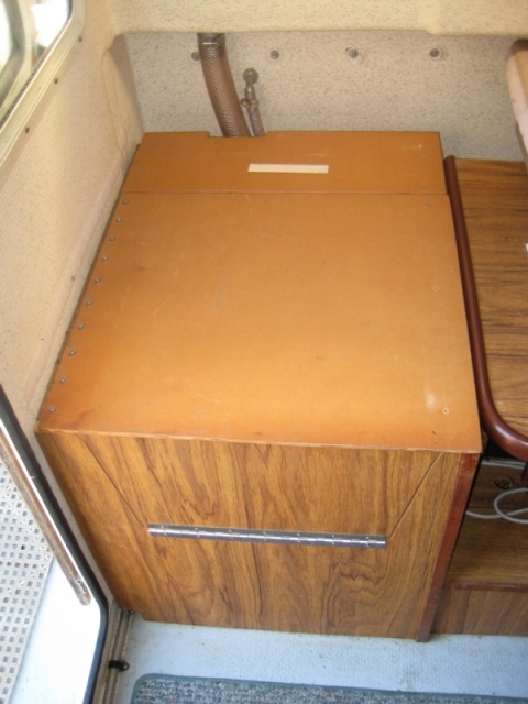 Porta potti aft seat.  I'm sorry but I saved this early on, before I got in the habit of including the boat name in my file name.  I will try to find it again in the albums and identify it properly.