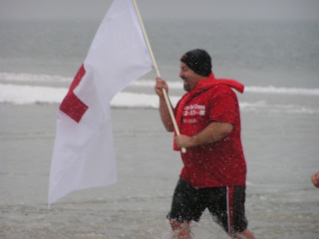 Kiwanis Polar Bear Plunge 2008
Temp Mid 20's with water at 33