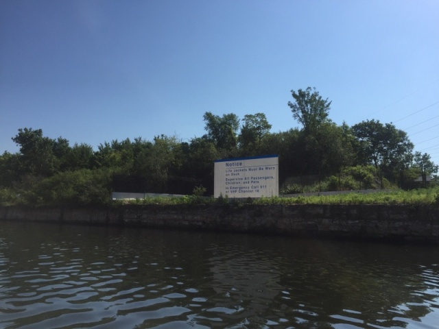 Electric Fish Barrier downstream of Chicago