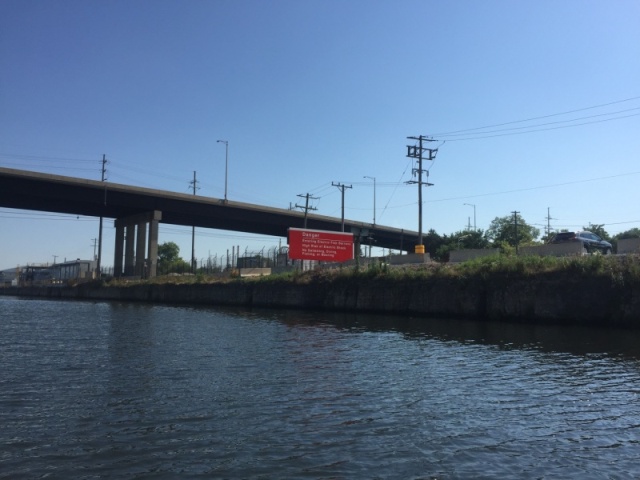 Electric Fish Barrier downstream of Chicago