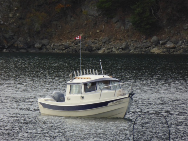 Arend and Christine arriving in their beautiful 22 Angler, joining from BC.