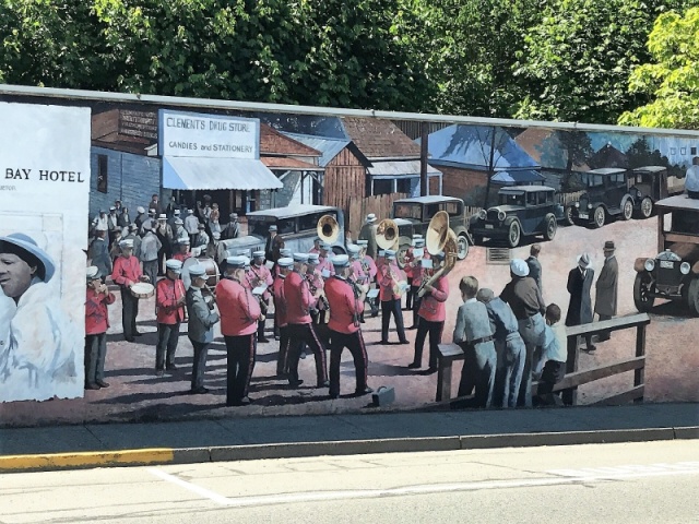 One of the many beautiful Murals in Chemainus