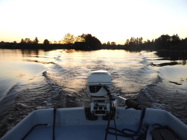 Cruising out past the no-wake zone.