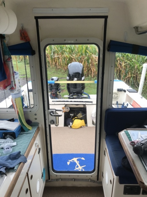 Boat cabin door screen