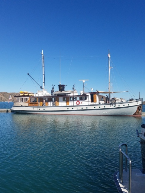 Wow look what just pulled into Puerto Escondido,the Westward out or Friday harbor Wa, they charter back and forth from here to Alaska in the summer, the huge old 1 lunger Atlas was literally idling at 50 RPM cachunk klick cachunk click! It must have been doing 200 RPM on the way in, So cool!!!  They are living their dream!
She is coming up to her 100th birthday!