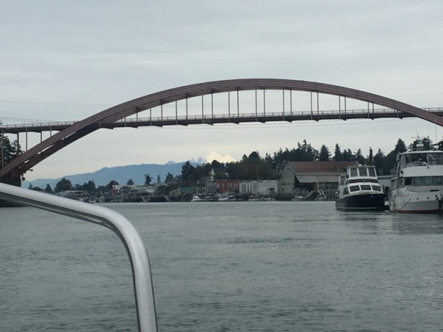 LaConner bridge, Mount Baker